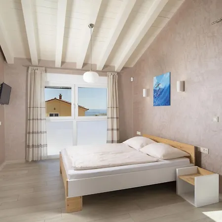 Olivia By Interhome * Liznjan